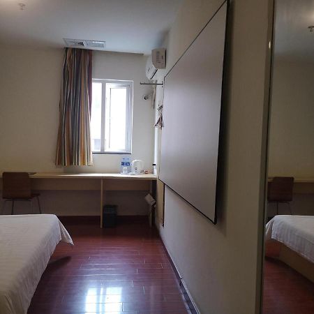 7Days Inn Foshan Dongfang Square Walmart Exteriör bild