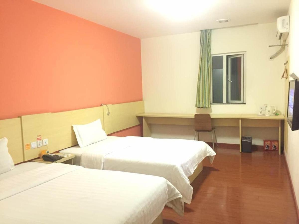 7Days Inn Foshan Dongfang Square Walmart Exteriör bild